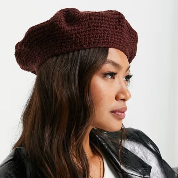 Asos Design Brown / Burgundy Crochet Beret - Picture 2 of 6